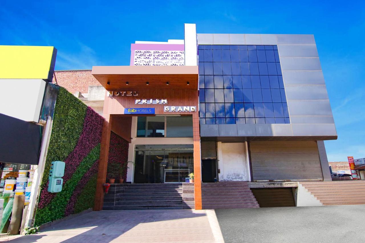 Fabhotel Prism Grand Zirakpur Zewnętrze zdjęcie