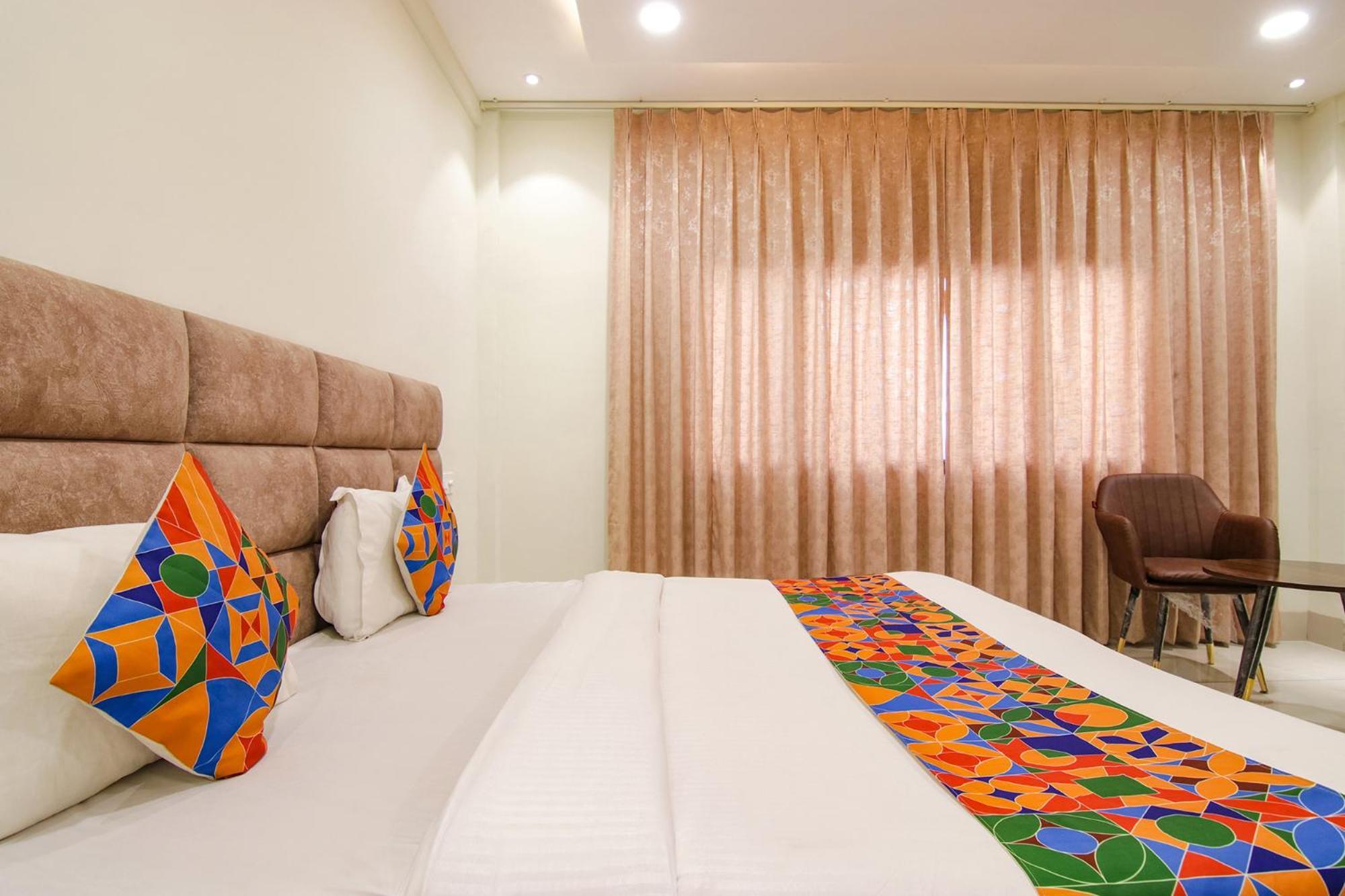 Fabhotel Prism Grand Zirakpur Zewnętrze zdjęcie