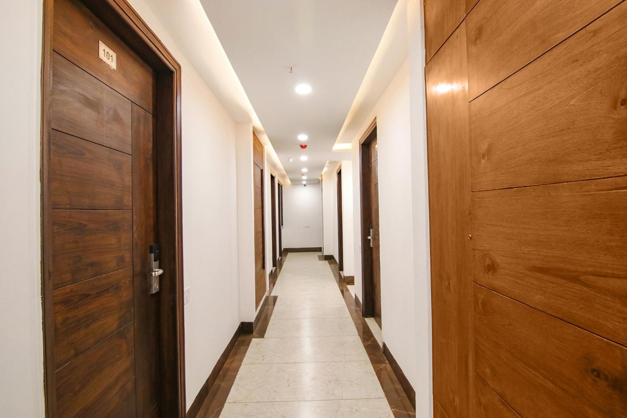 Fabhotel Prism Grand Zirakpur Zewnętrze zdjęcie