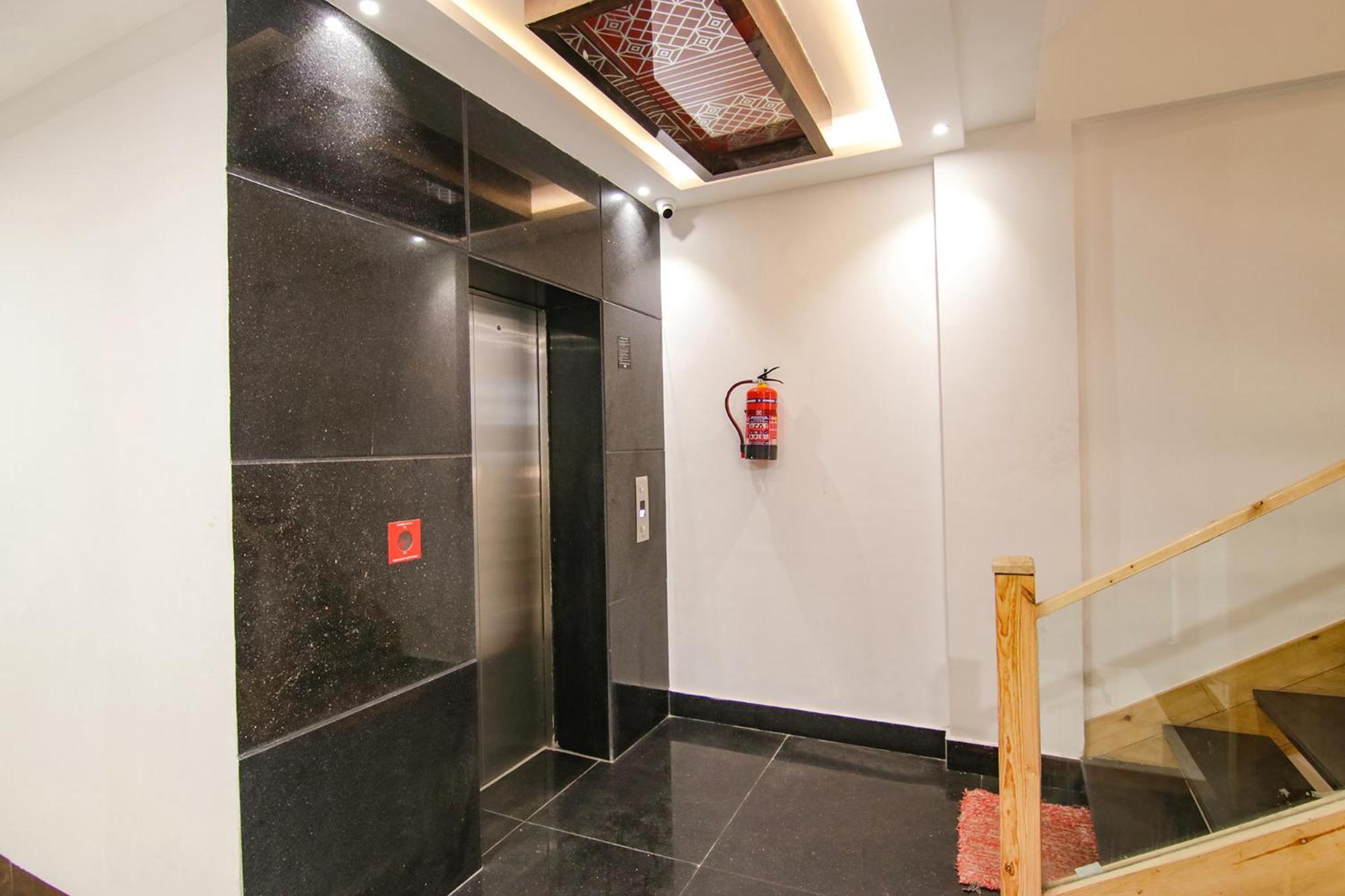 Fabhotel Prism Grand Zirakpur Zewnętrze zdjęcie